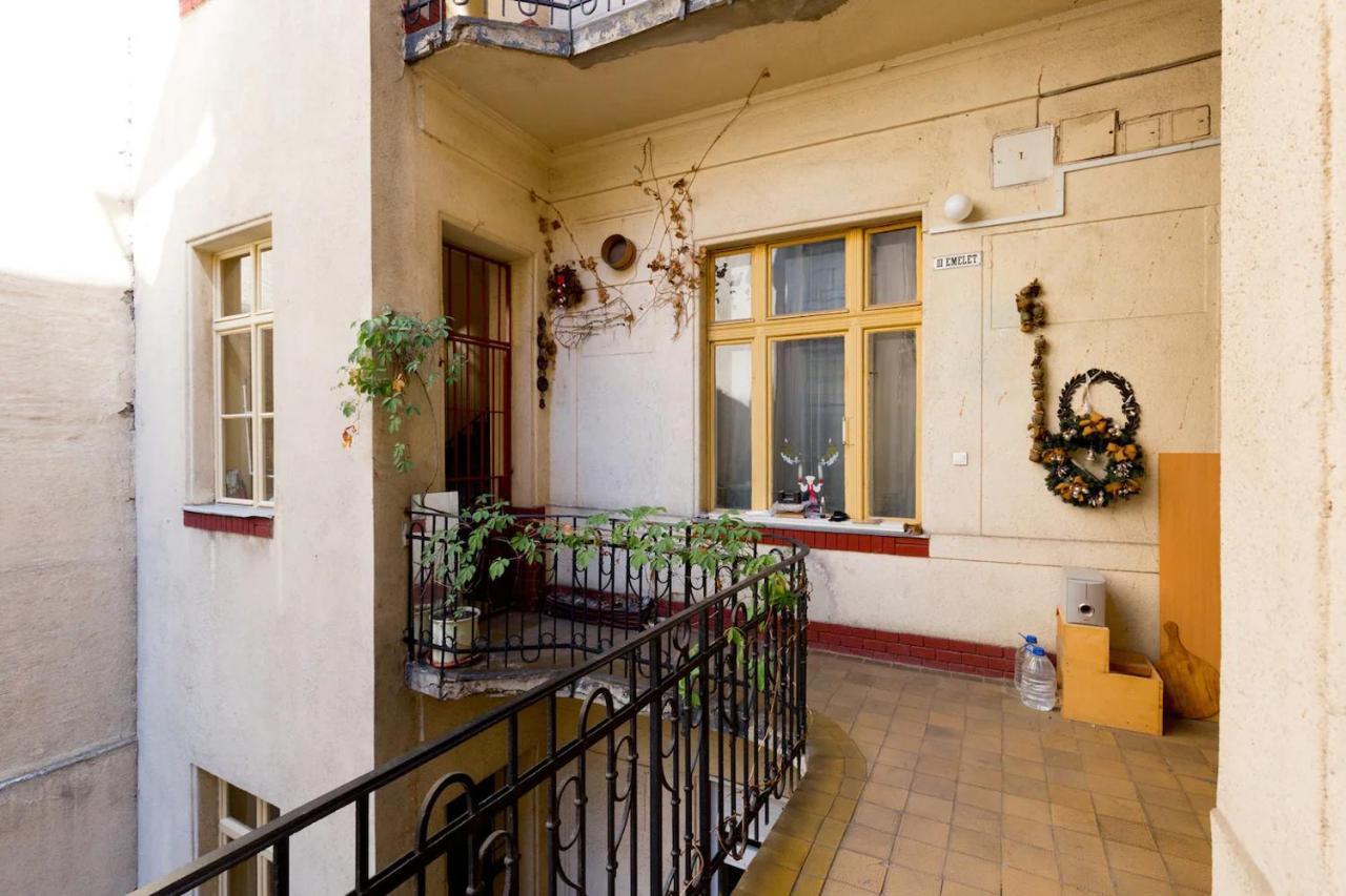 Kresz Geza 29 Westend Station 2 Bedrooms+Living Ac Budapeşte Dış mekan fotoğraf